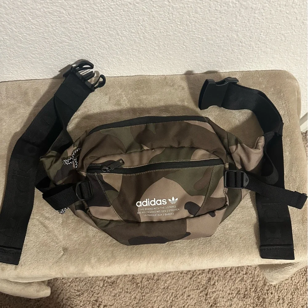 Adidas Originals CAMO Fanny‎ Pack Crossbody - Buckle